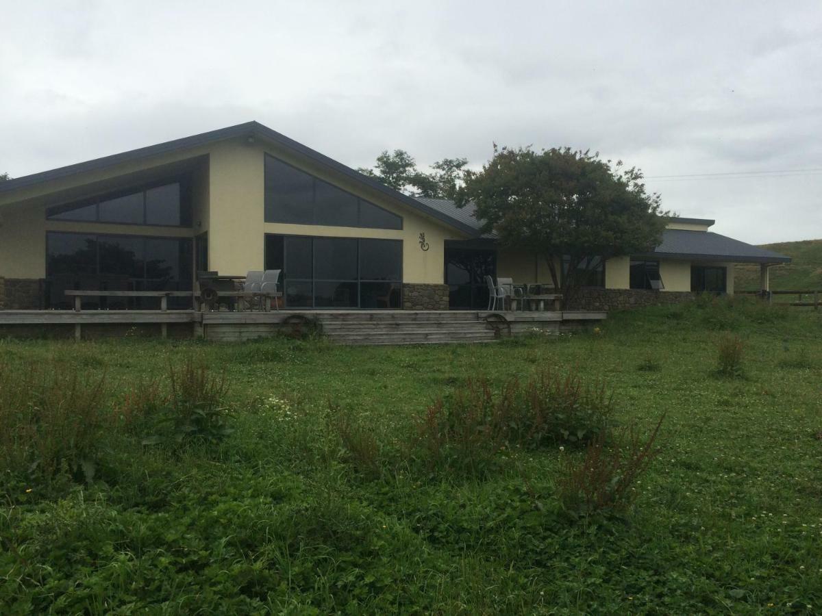 Вилла Waiotahe Dairy Farm Hideout Waiotahi Экстерьер фото